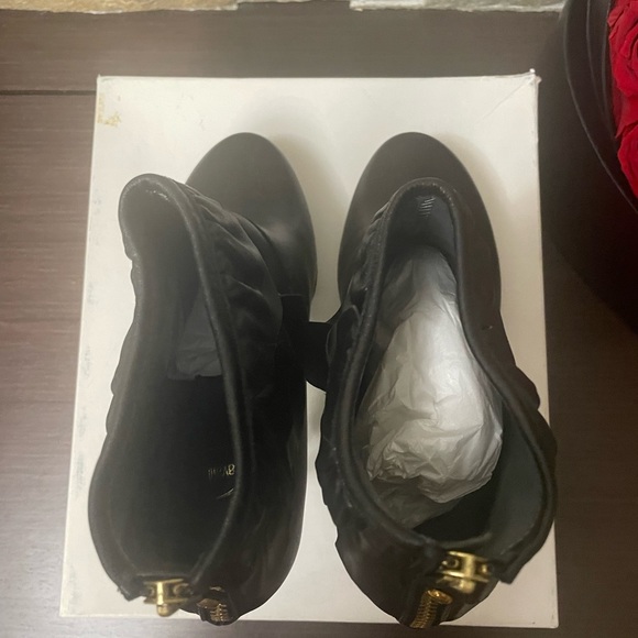 Just Cavalli Black Ruffle Booties - NIB - Picture 11 of 11